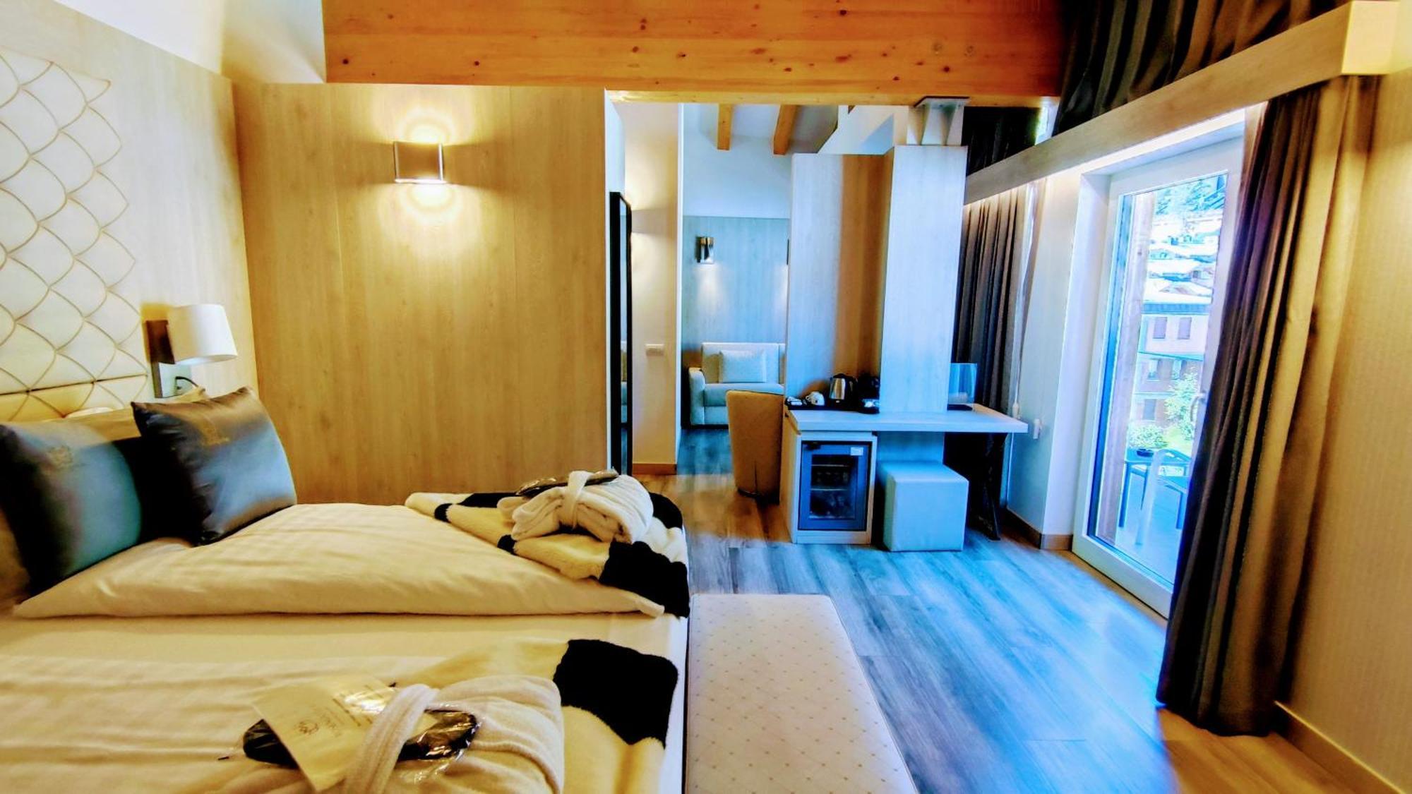 Hotel Rosengarten 마돈나 디 캄필리오 외부 사진